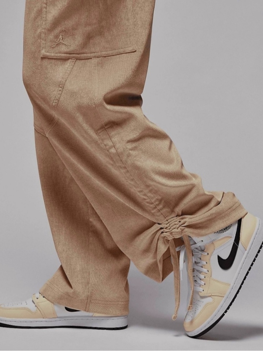 NWOT Nike Air Jordan Women’s Corduroy Chicago Trousers Desert Size Medium - Picture 4 of 15